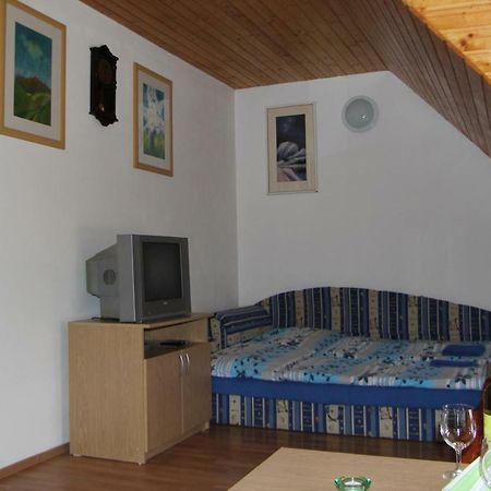Penzion Brejk Liptovske Sliace Εξωτερικό φωτογραφία